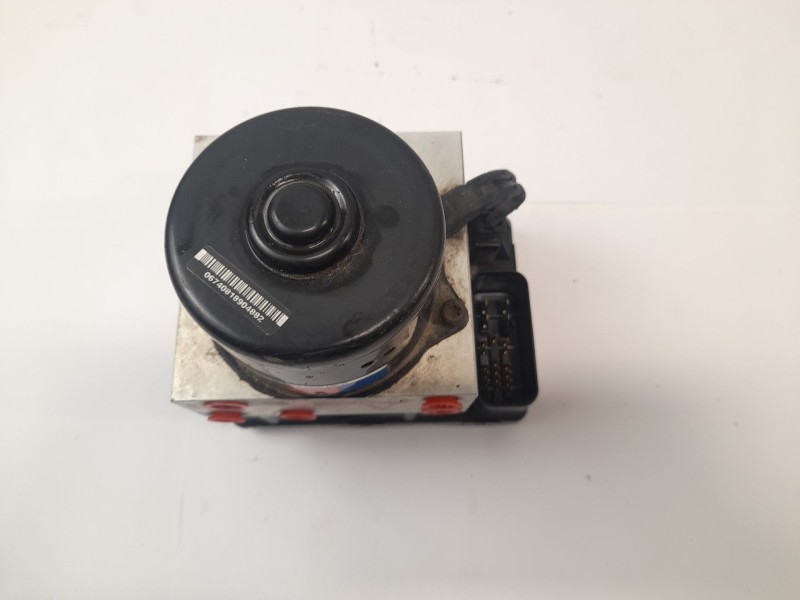 Recambio de abs para jeep grand cherokee i (zj, zg) 4.0 i 4x4 (z) referencia OEM IAM P052009240C  