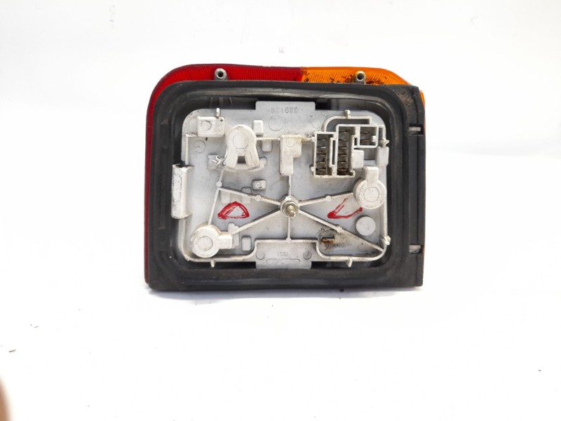 Recambio de piloto trasero izquierdo para peugeot peugeot 205 ii (20a/c) 1.3 rallye referencia OEM IAM   