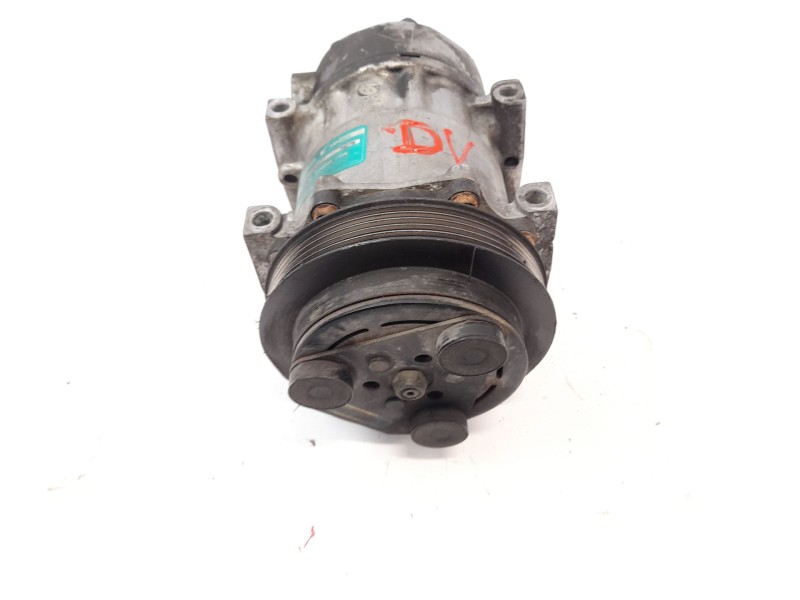 Recambio de compresor aire acondicionado para renault twingo i (c06_) 1.2 (c067) referencia OEM IAM 4013312304  