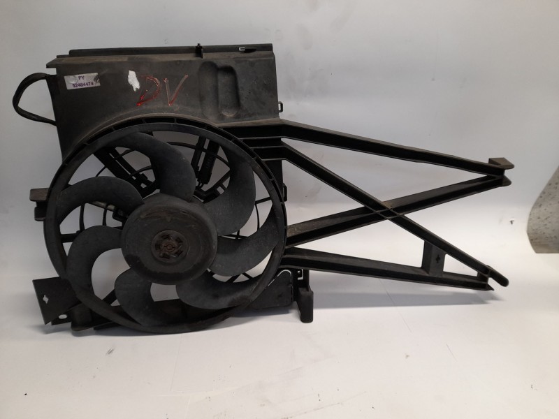 Recambio de electroventilador para opel vectra b (j96) 1.8 i 16v (f19) referencia OEM IAM 0130303855  