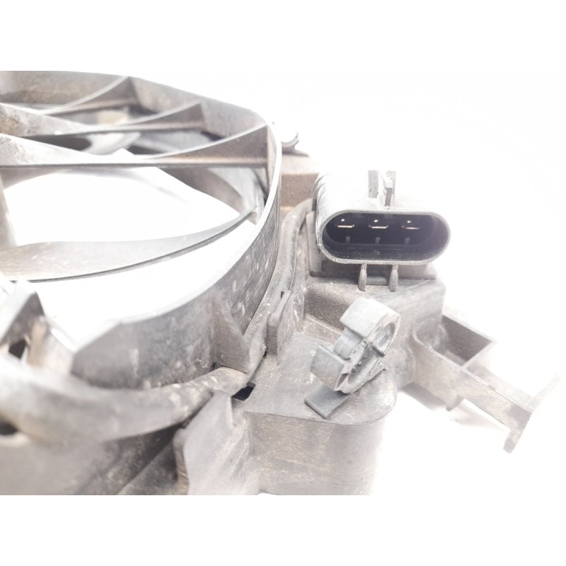 Recambio de electroventilador para opel zafira a monospace (t98) 2.0 di 16v (f75) referencia OEM IAM 90572581  