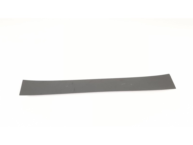 Recambio de moldura para mercedes-benz clase m (w163) 230 ml (163.136) referencia OEM IAM A1636900025  