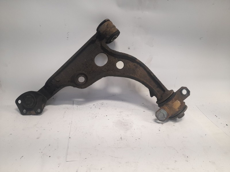 Recambio de brazo suspension inferior delantero izquierdo para citroën jumper i furgoneta (230l) 2.5 d referencia OEM IAM   