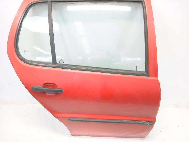 Recambio de puerta trasera derecha para volkswagen polo iii (6n1) 50 1.0 referencia OEM IAM   