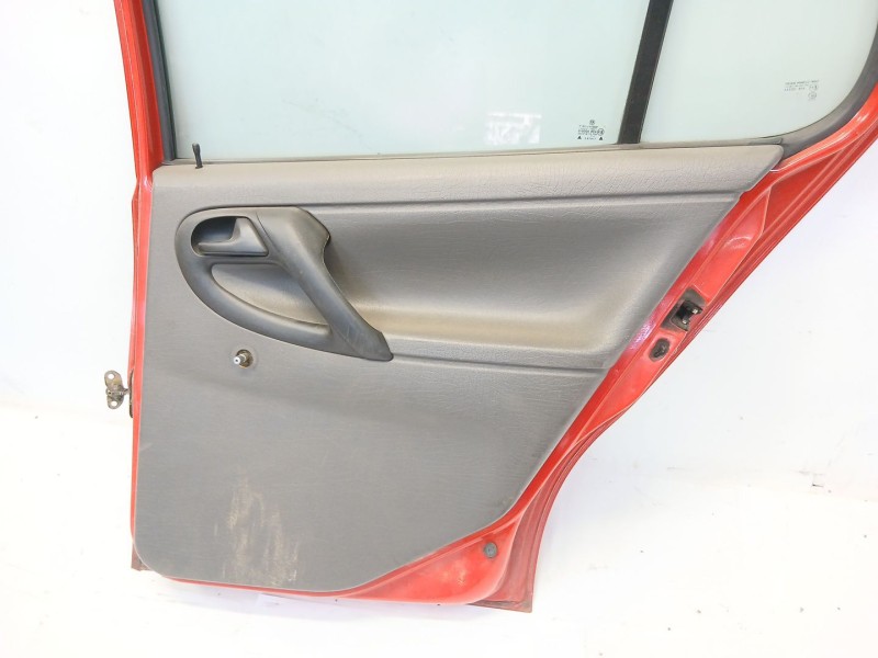 Recambio de puerta trasera derecha para volkswagen polo iii (6n1) 50 1.0 referencia OEM IAM   