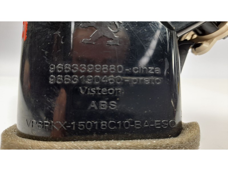 Recambio de rejilla del aire delantera derecha para peugeot 206+ básico referencia OEM IAM 9683399880 9683190480 