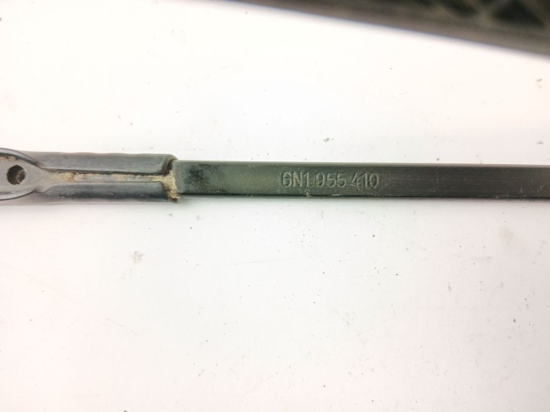 Recambio de brazo limpia delantero izquierdo para volkswagen polo iii (6n1) 50 1.0 referencia OEM IAM 6N1955410  