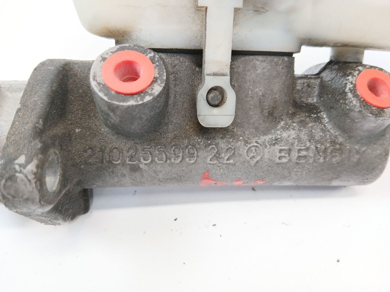 Recambio de bomba freno para volkswagen polo iii (6n1) 50 1.0 referencia OEM IAM 21025599  