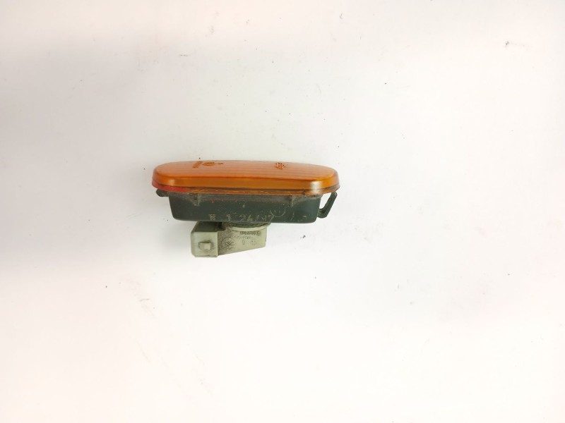 Recambio de piloto lateral izquierdo para volkswagen polo iii (6n1) 50 1.0 referencia OEM IAM 0152636  