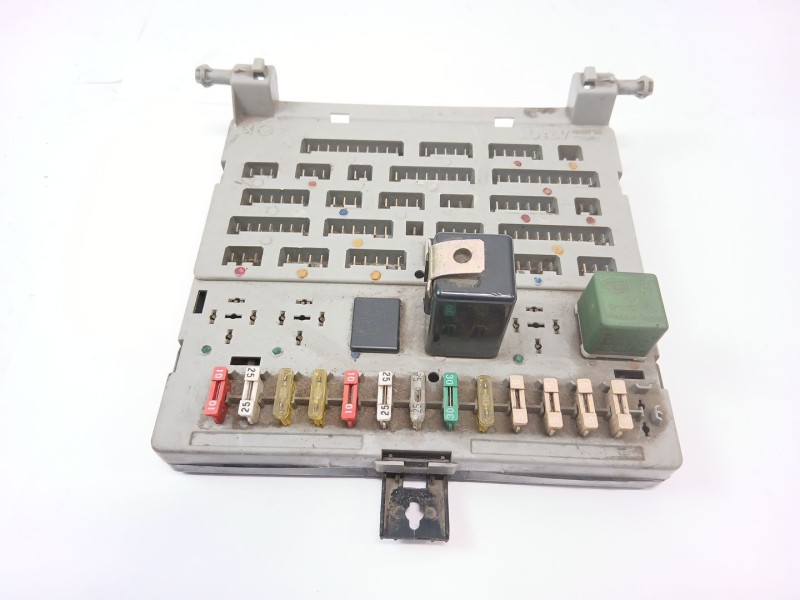 Recambio de caja reles / fusibles para peugeot 205 ii (20a/c) 1.7 diesel referencia OEM IAM   