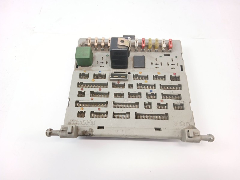 Recambio de caja reles / fusibles para peugeot 205 ii (20a/c) 1.7 diesel referencia OEM IAM   