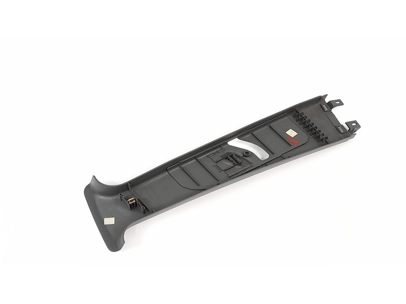 Recambio de moldura para mercedes-benz clase m (w163) 230 ml (163.136) referencia OEM IAM A1636900425  