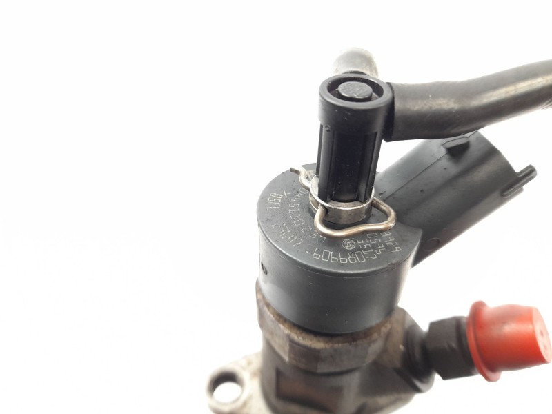 Recambio de inyector para peugeot 307 break (3e) 1.6 hdi referencia OEM IAM 606680  