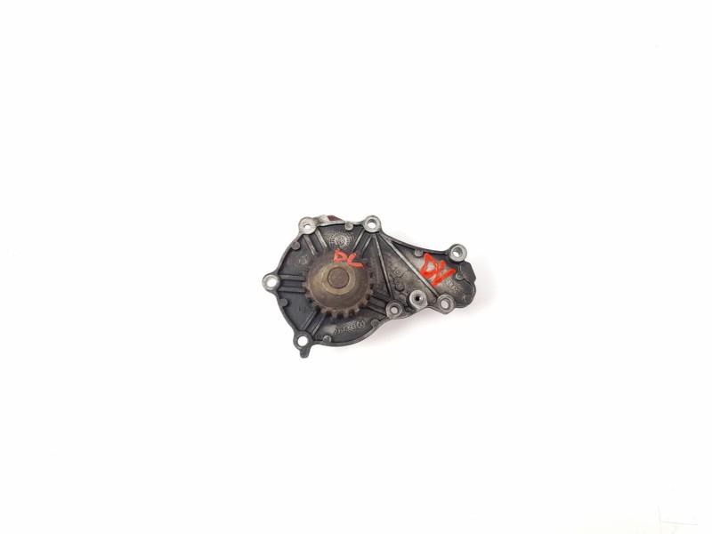 Recambio de bomba agua para peugeot 307 break (3e) 1.6 hdi referencia OEM IAM 26739300  