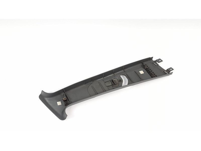 Recambio de moldura para mercedes-benz clase m (w163) 230 ml (163.136) referencia OEM IAM A1636900325  