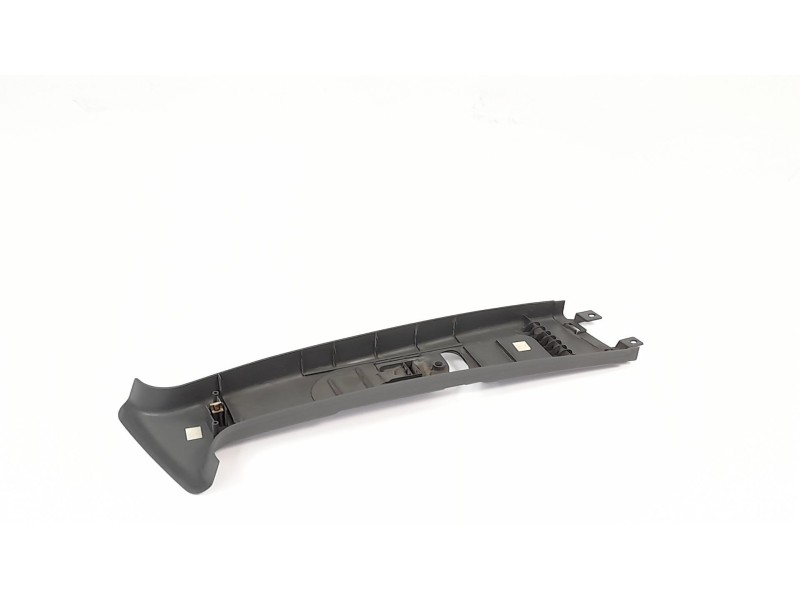 Recambio de moldura para mercedes-benz clase m (w163) 230 ml (163.136) referencia OEM IAM A1636900325  
