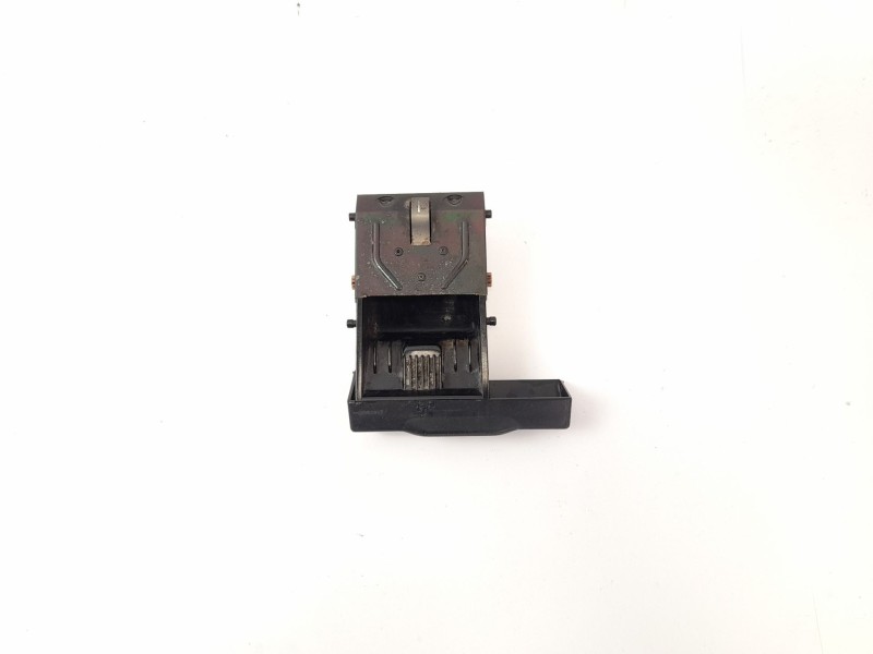 Recambio de cenicero para seat cordoba (6k1, 6k2) 1.4 i referencia OEM IAM 6K0857350  