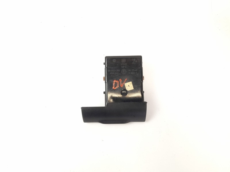 Recambio de cenicero para seat cordoba (6k1, 6k2) 1.4 i referencia OEM IAM 6K0857350  