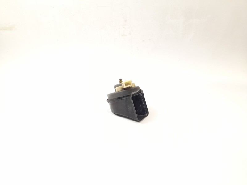 Recambio de claxon para citroën citroën xsara (n1) 1.9 d referencia OEM IAM 011157  