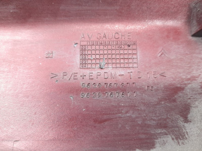 Recambio de moldura para citroën citroën xsara (n1) 1.9 d referencia OEM IAM 9639767277  