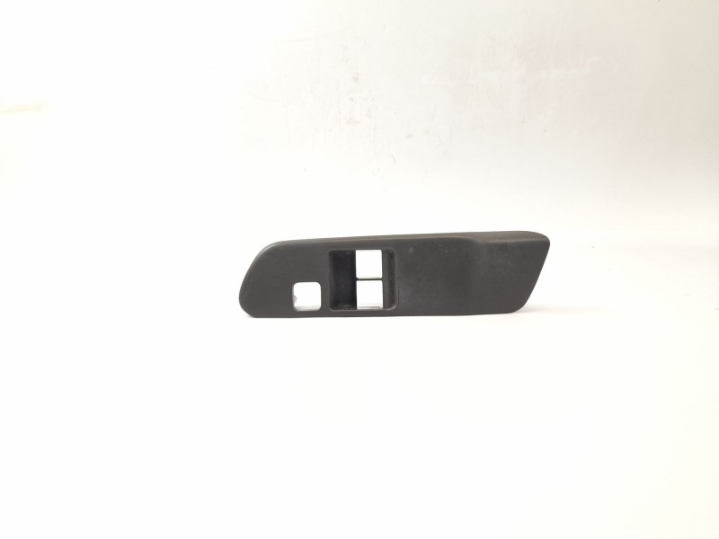 Recambio de moldura para nissan primera berlina (p11) 2.0 td referencia OEM IAM   