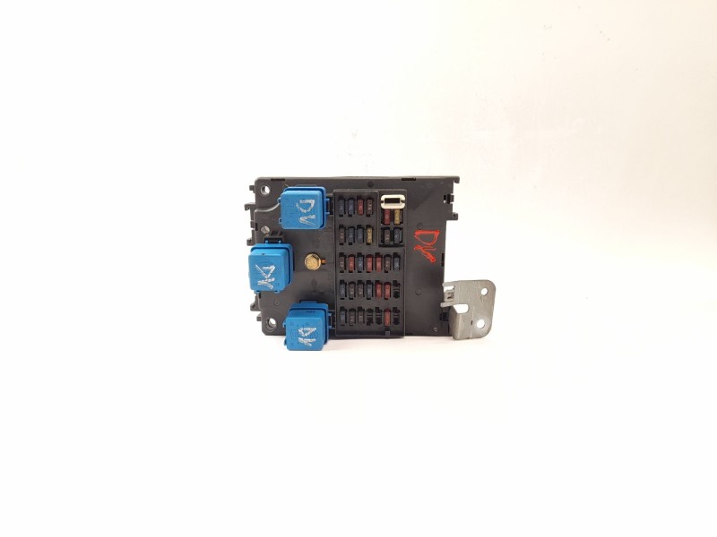 Recambio de caja reles / fusibles para nissan primera berlina (p11) 2.0 td referencia OEM IAM   