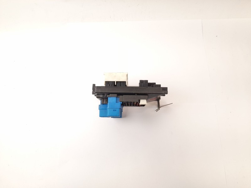 Recambio de caja reles / fusibles para nissan primera berlina (p11) 2.0 td referencia OEM IAM   