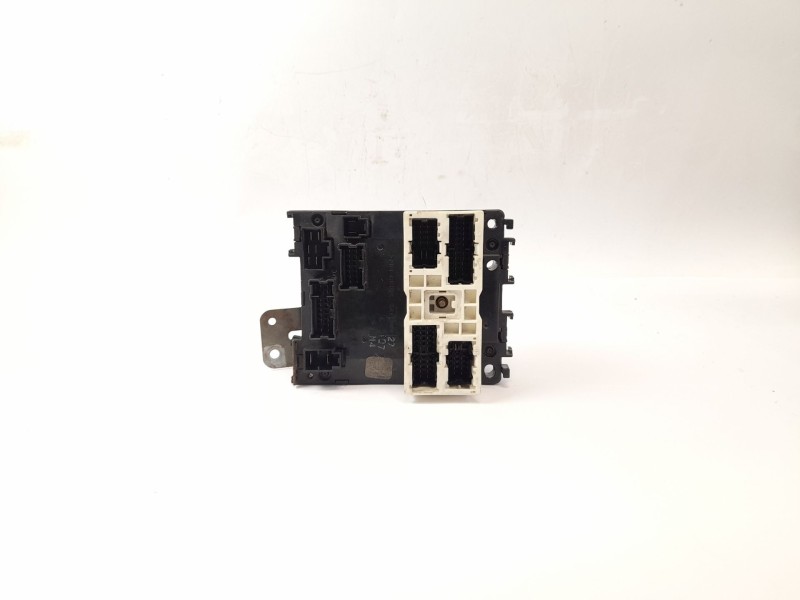 Recambio de caja reles / fusibles para nissan primera berlina (p11) 2.0 td referencia OEM IAM   