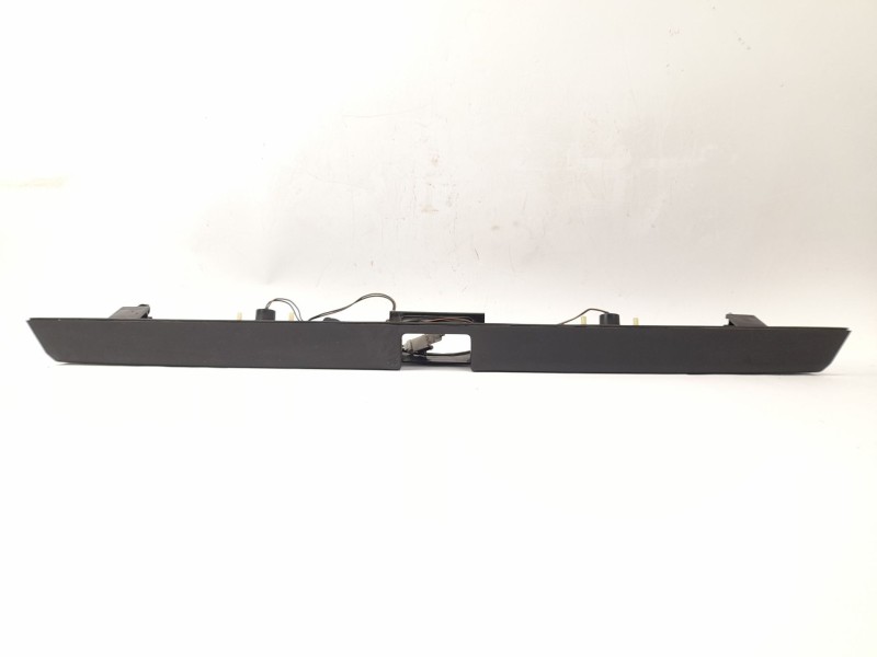 Recambio de moldura para nissan primera berlina (p11) 2.0 td referencia OEM IAM 848102F000  