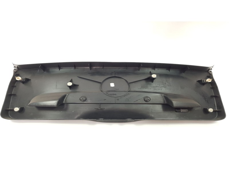 Recambio de guarnecido porton trasero para bmw serie 1 berlina (e81/e87) 120d referencia OEM IAM 7169975  