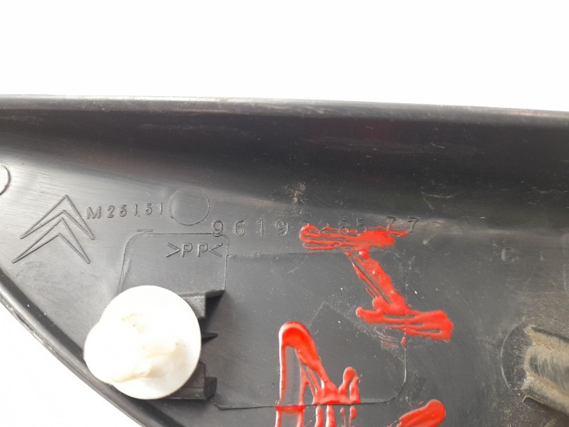 Recambio de moldura para peugeot partner monospace (5_, g_) 1.9 d referencia OEM IAM 9619228577  