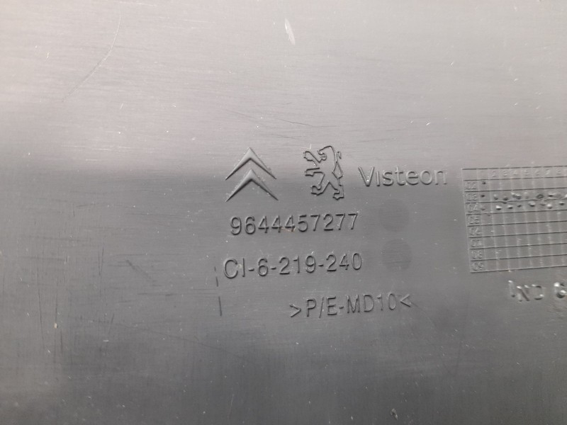 Recambio de moldura para peugeot partner monospace (5_, g_) 1.9 d referencia OEM IAM 9644457277  