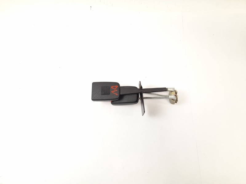 Recambio de enganche cinturon seguridad trasero central para volkswagen passat berlina (3b2) 1.8 referencia OEM IAM 3B0857739A  