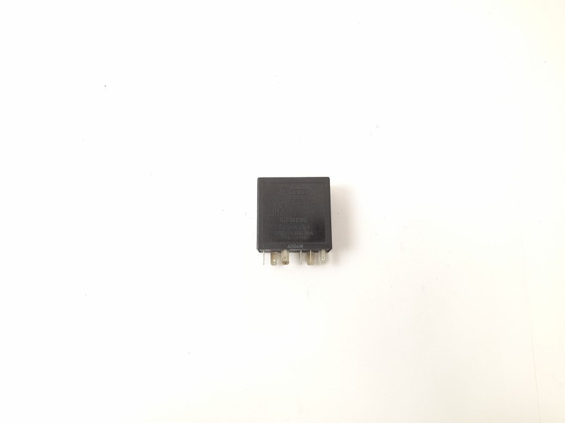 Recambio de rele para volkswagen passat berlina (3b2) 1.8 referencia OEM IAM 4B0955531A  