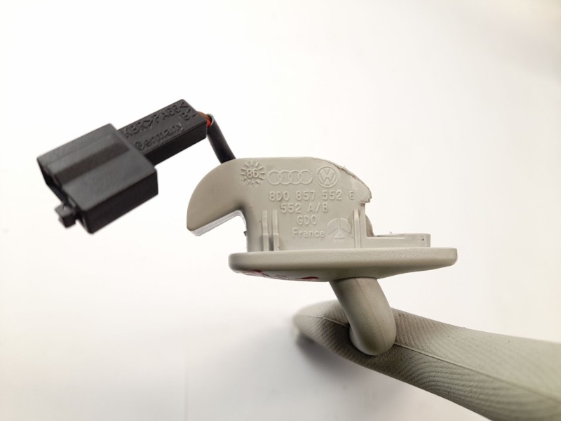Recambio de parasol derecho para volkswagen passat berlina (3b2) 1.8 referencia OEM IAM 8D0857552E  