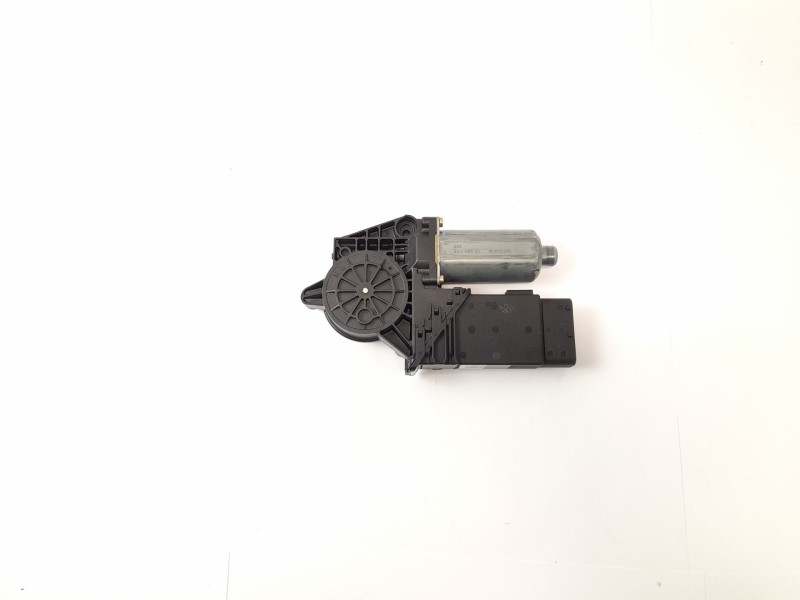 Recambio de motor elevalunas delantero derecho para volkswagen passat berlina (3b2) 1.8 referencia OEM IAM 0130821694  