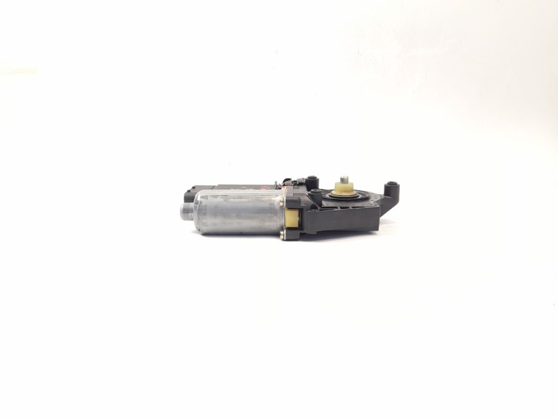 Recambio de motor elevalunas delantero izquierdo para volkswagen passat berlina (3b2) 1.8 referencia OEM IAM 0130821695  