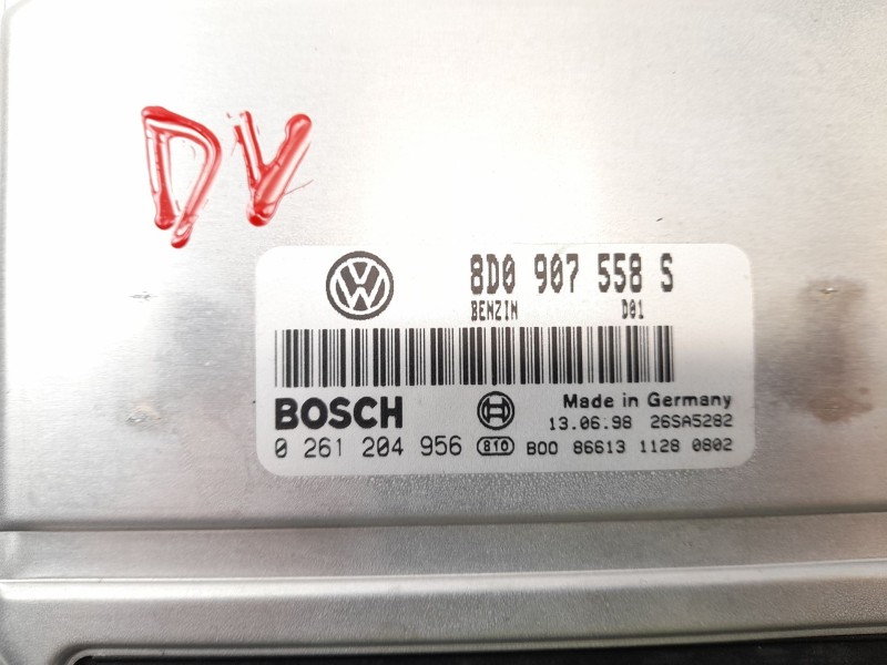 Recambio de centralita motor uce para volkswagen passat berlina (3b2) 1.8 referencia OEM IAM 8D0907558S  