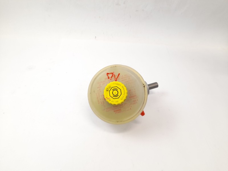 Recambio de bomba freno para volkswagen passat berlina (3b2) 1.8 referencia OEM IAM 8D0611301  