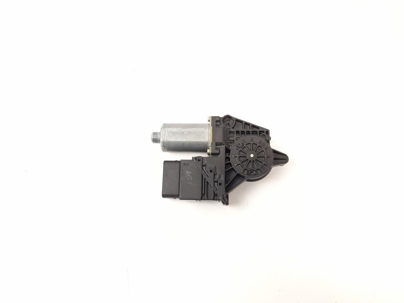 Recambio de motor elevalunas trasero izquierdo para volkswagen passat berlina (3b2) 1.8 referencia OEM IAM 0130821697  