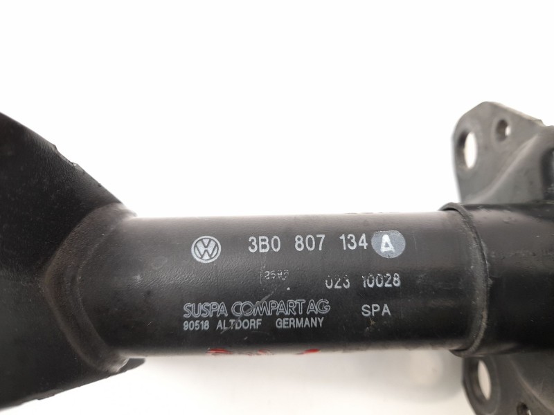 Recambio de absorbedor delantero para volkswagen passat berlina (3b2) 1.8 referencia OEM IAM 3B0807134A  