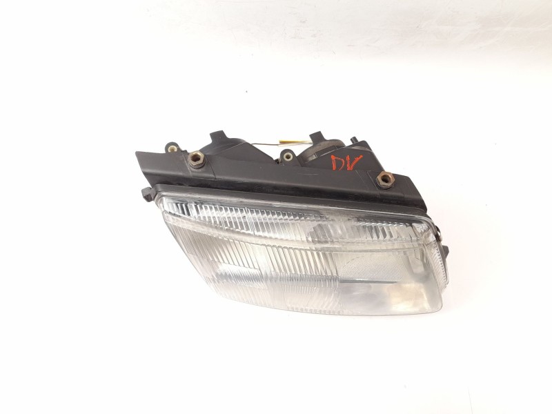 Recambio de faro derecho para volkswagen passat berlina (3b2) 1.8 referencia OEM IAM 14742600  
