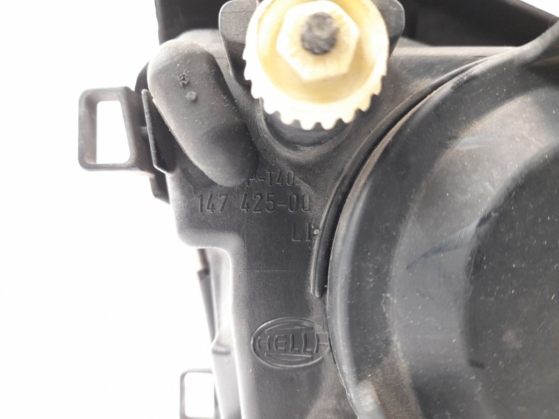 Recambio de faro izquierdo para volkswagen passat berlina (3b2) 1.8 referencia OEM IAM 14742500  