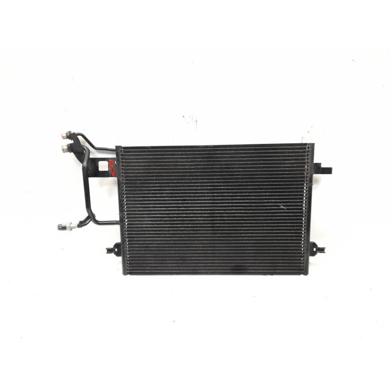Recambio de condensador / radiador aire acondicionado para volkswagen passat berlina (3b2) 1.8 referencia OEM IAM 8D0260401E  