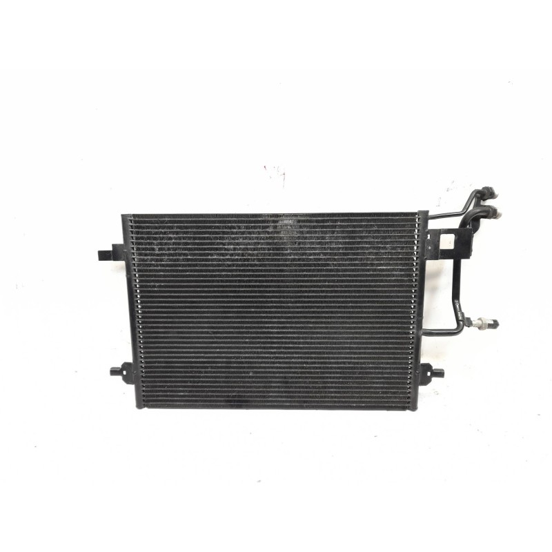 Recambio de condensador / radiador aire acondicionado para volkswagen passat berlina (3b2) 1.8 referencia OEM IAM 8D0260401E  