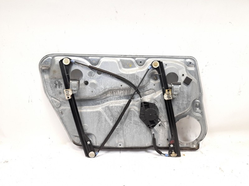 Recambio de elevalunas delantero derecho para volkswagen passat berlina (3b2) 1.8 referencia OEM IAM 3B4837752CQ  