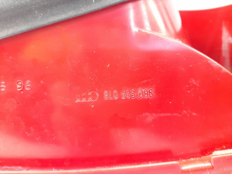 Recambio de piloto trasero derecho para audi a3 (8l) 1.8 referencia OEM IAM 8L0945096  