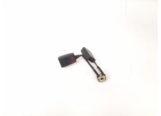 Recambio de enganche cinturon seguridad trasero izquierdo para audi a3 (8l) 1.8 referencia OEM IAM 8L0857739A  