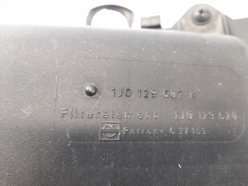 Recambio de filtro aire para audi a3 (8l) 1.8 referencia OEM IAM 1J0129607K  