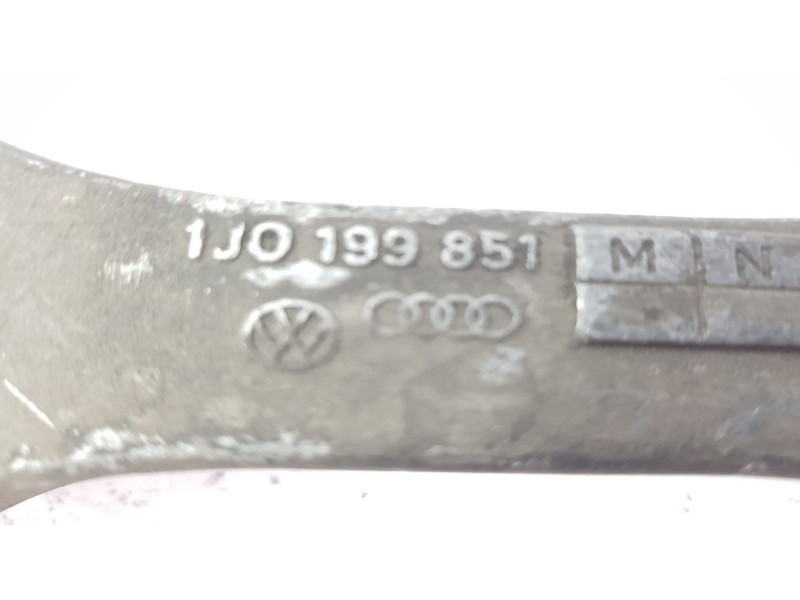 Recambio de soporte motor trasero para audi a3 (8l1) 1.6 fastback referencia OEM IAM 1J0199851  